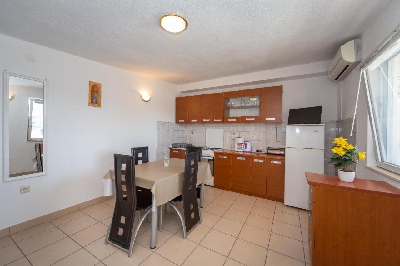 Apartmani Dada Biograd Na Moru Exterior foto
