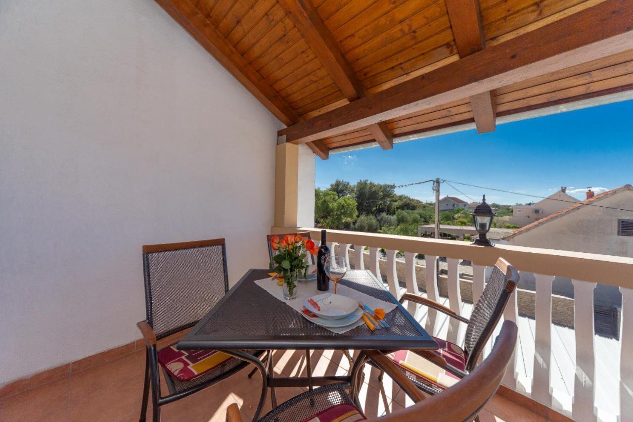 Apartmani Dada Biograd Na Moru Exterior foto