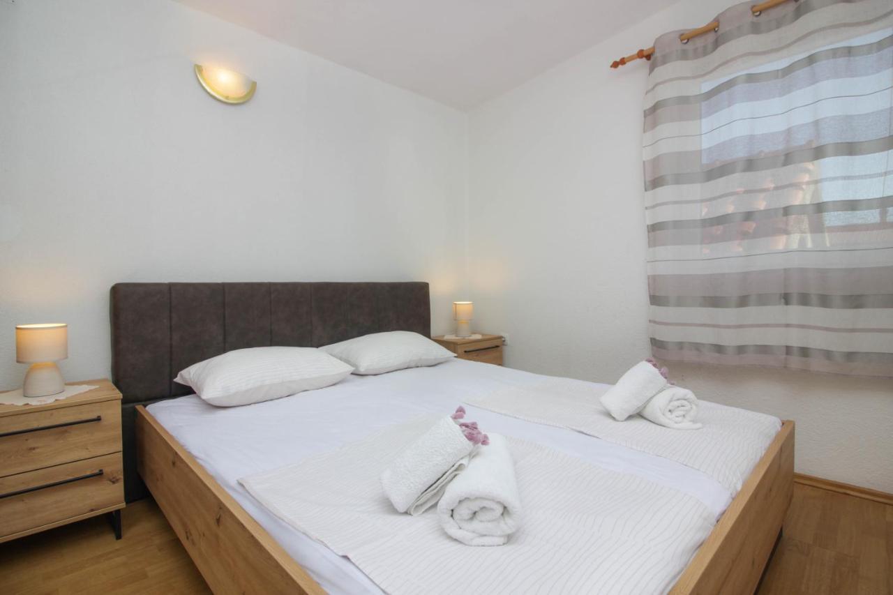 Apartmani Dada Biograd Na Moru Exterior foto
